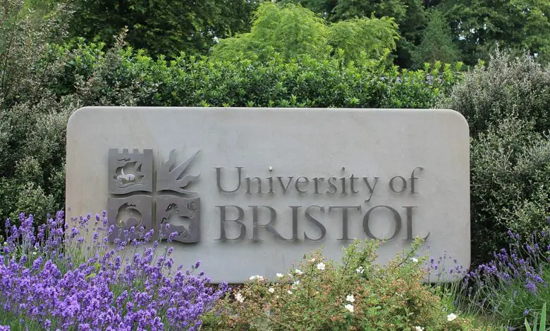 University of Bristol: Think Big Undergraduate Scholarship Awards for undergraduate international students