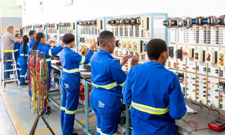 120 Apprenticeship Positions For South Africans Paying R2 792,44 per month! Are you eager to become an artisan? Applications are now open for the City of Tshwane 2024 Apprenticeship Programme