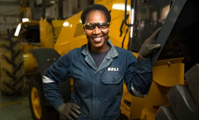 Bell Equipment In South Africa Is Looking For A Mechanic (Applicants must be Trade Tested Earth Moving Mechanic / Diesel mechanic)